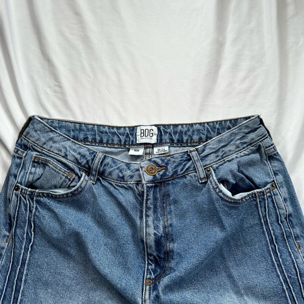 BDG Urban Outfitters straight leg denim mom jeans - Picture 2 of 4